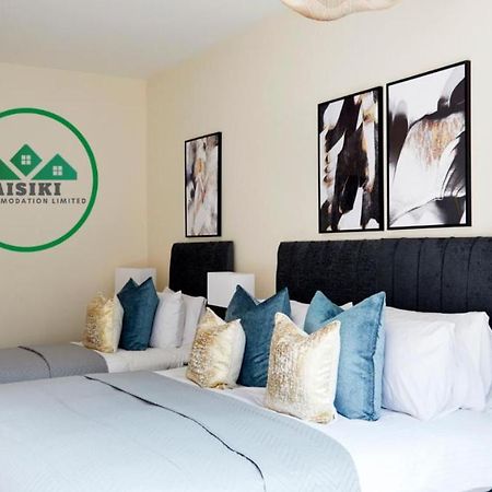 Aisiki Living At Alexandra Road, 2-Bedroom & 2-Bathroom With King Or Twin Beds And With Free Wi-Fi & Parking Watford  Exterior foto