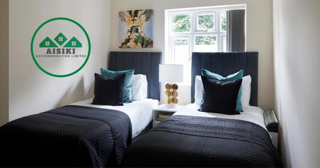 Aisiki Living At Alexandra Road, 2-Bedroom & 2-Bathroom With King Or Twin Beds And With Free Wi-Fi & Parking Watford  Exterior foto